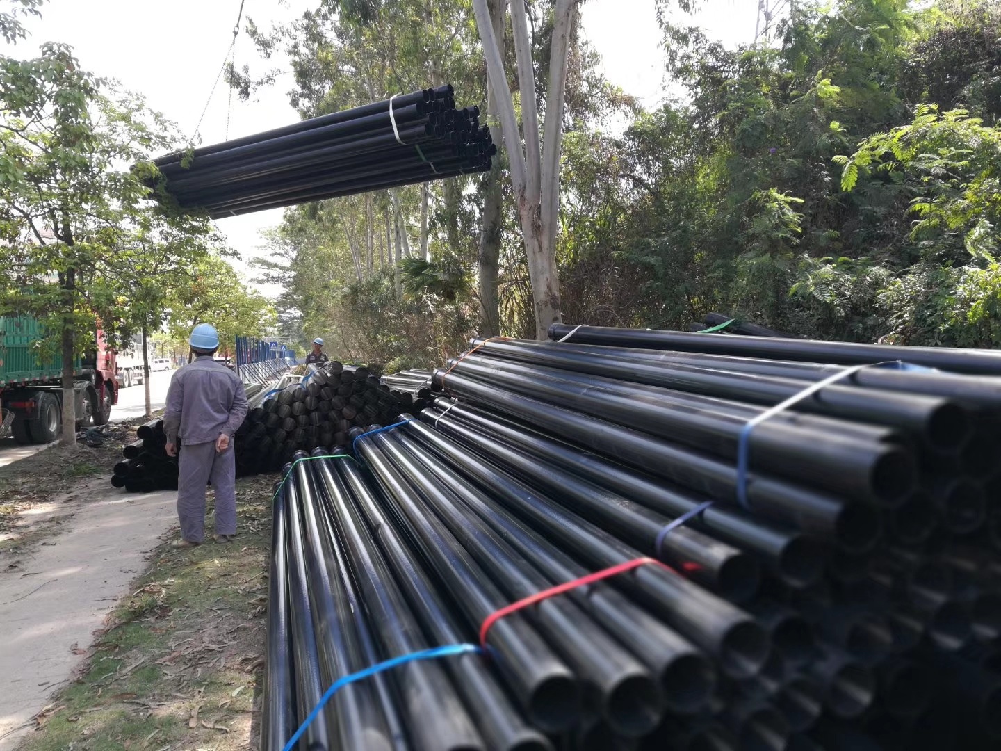 涂塑鋼管和襯塑鋼管區(qū)別在哪里?